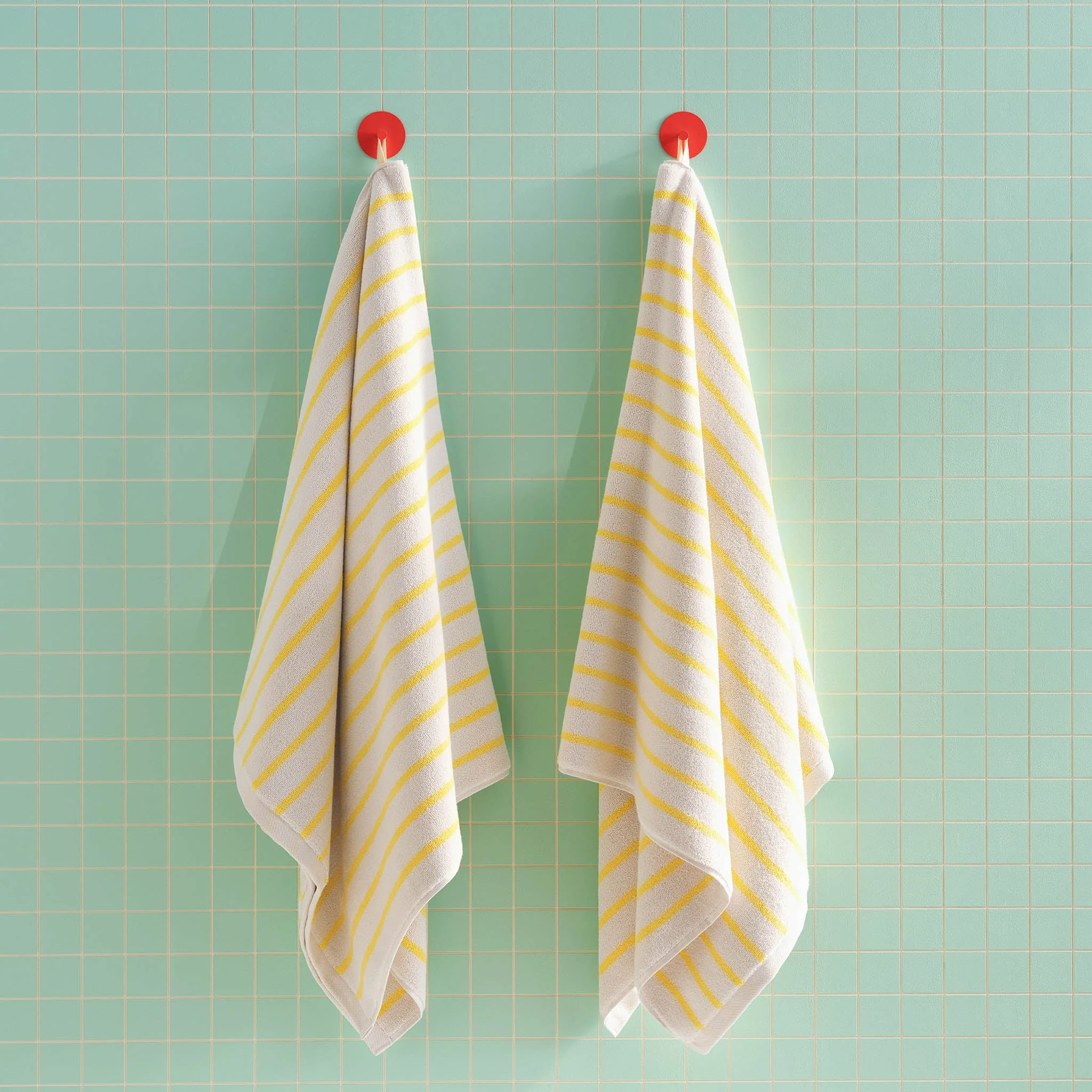 Super-Plush Towel and Robe Bundle - Image 23