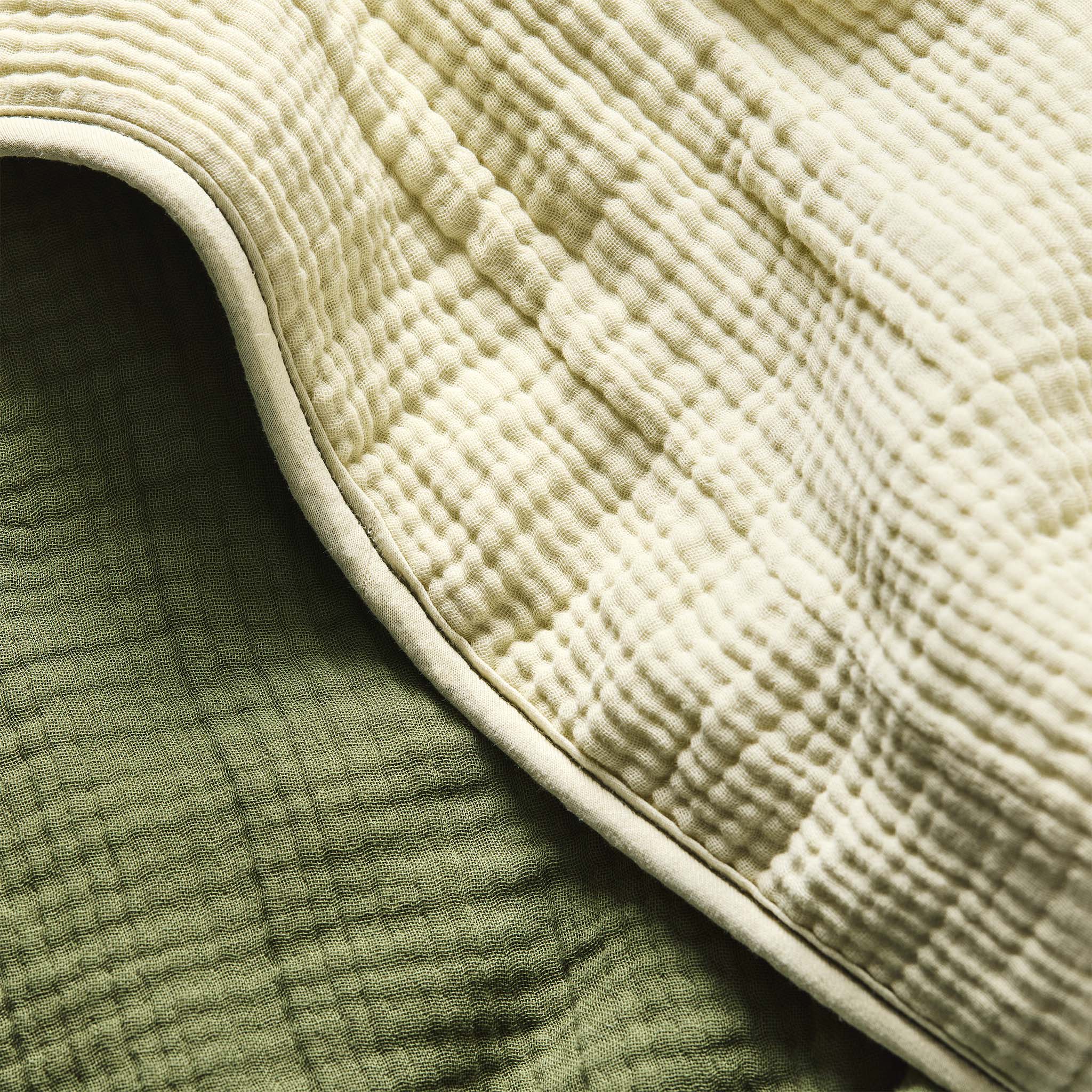 Breezeweave Reversible Cotton Comforter Set - Image 18